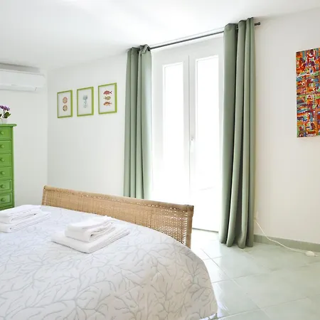 Azzurra Конка-дей-Марини