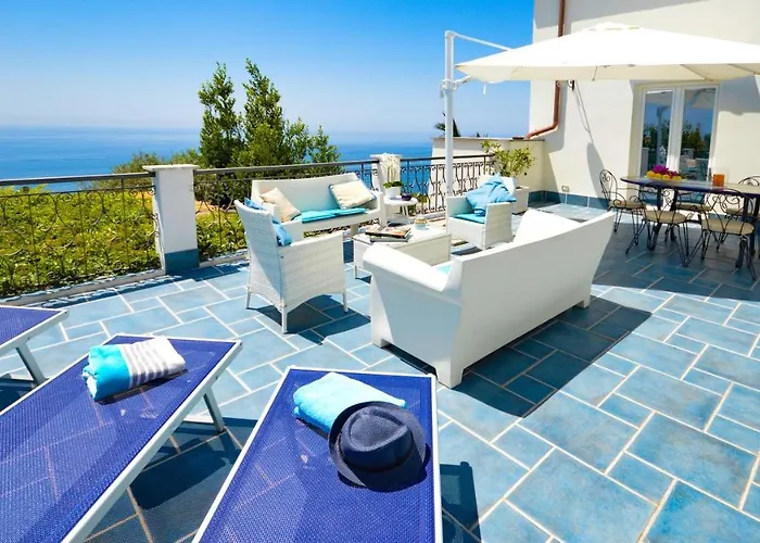 Azzurra Tatil Evi *