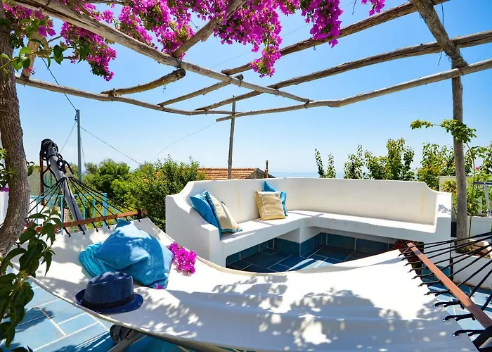 Azzurra Semesterbostad